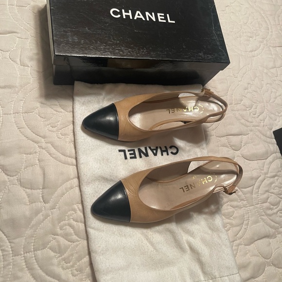 Vintage Chanel Slingback Pumps - Picture 7 of 7